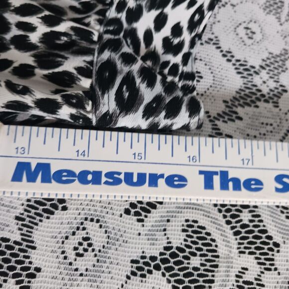 Vintage Petite Button Down Shirt w/ Shoulder Pads - Picture 15 of 15